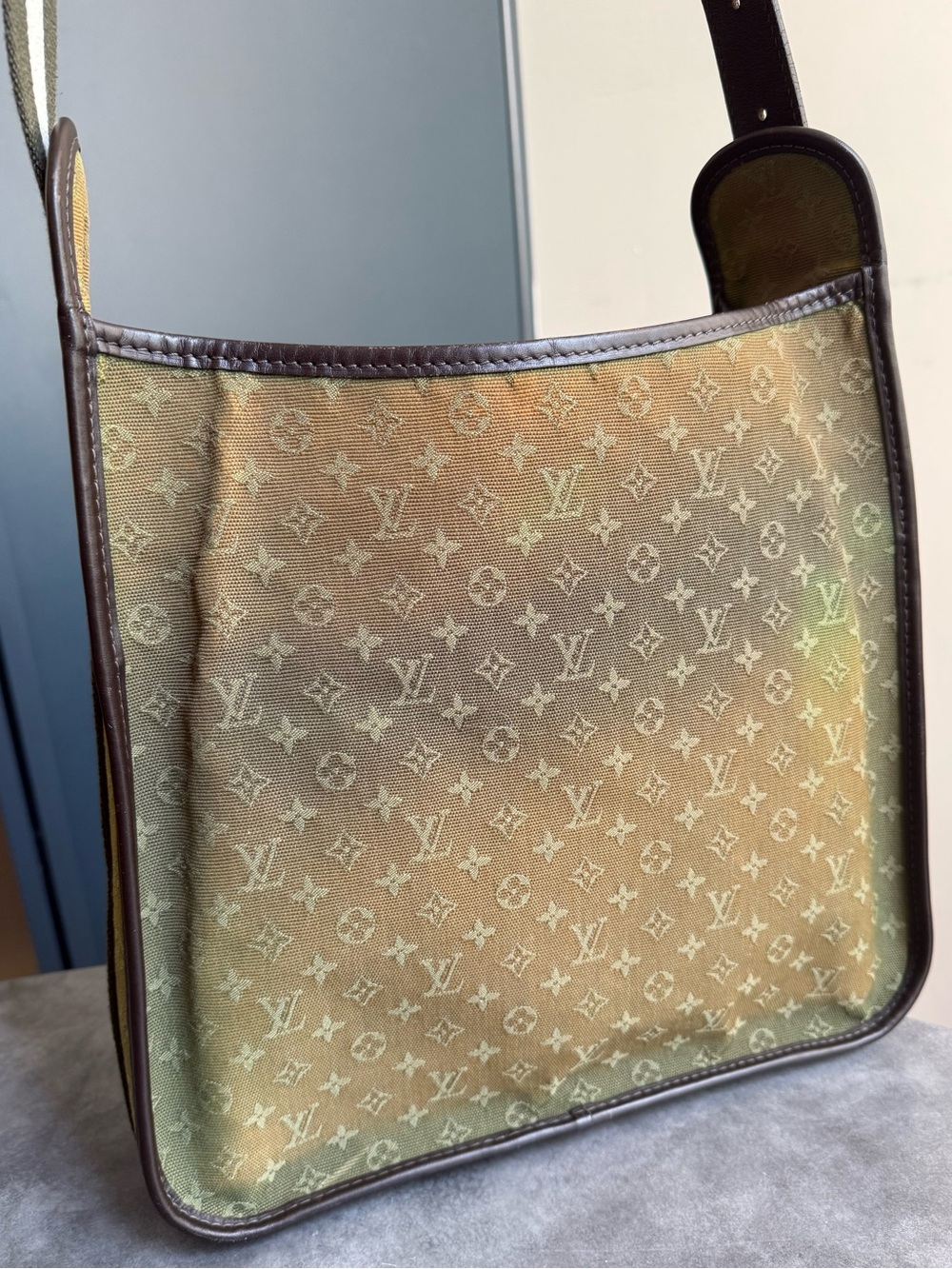 Louis Vuitton VI0074 Besace Mary Kate Olive Green & Brown Leather Crossbody Bag - Picture 7 of 16